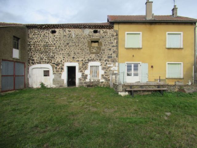 Maison d'habitation et ancienne ferme dans le secteur de Landos - Costaros