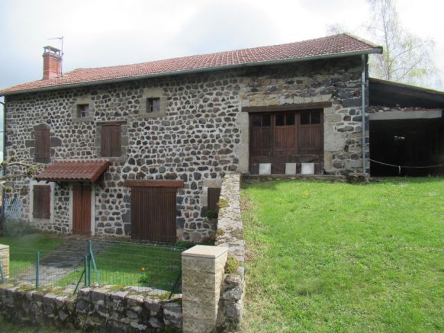 Ferme rénovée, Ancienne ferme au cachet remarquable dans le secteur de St Martin de Fugères - Le Monastier
