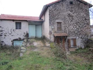 Ferme à rénover, Ferme à restaurée avec 800 m²  de terrain dans le secteur de Arlempdes - Vielprat